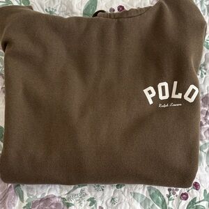 A Ralph Lauren Hoodie,Size XXL,Color Green…
Perfect for cool Spring weather…